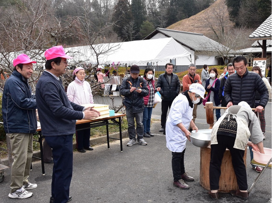 ロマントピア月ヶ瀬 餅つき体験