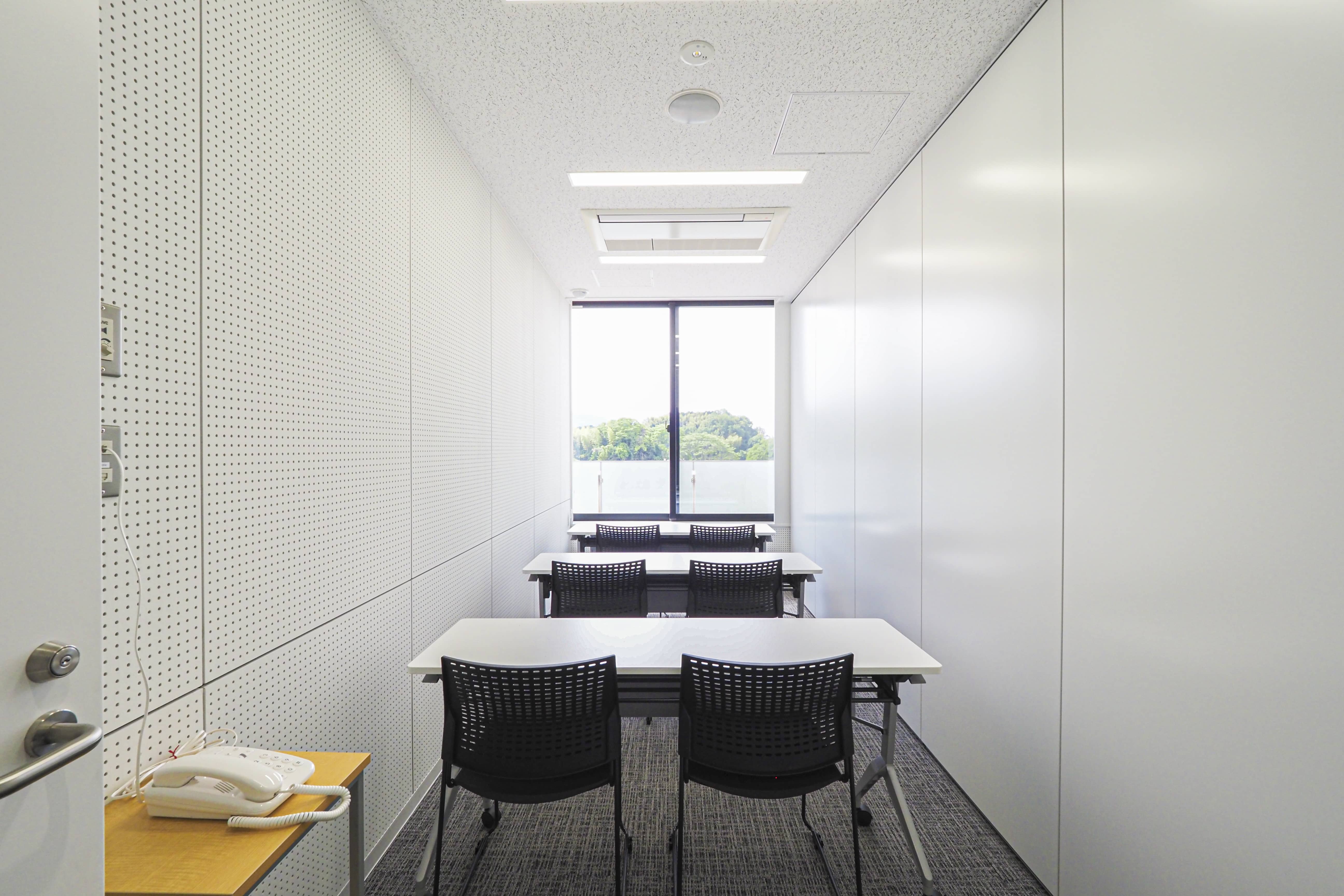 セミナールームEサムネイル3