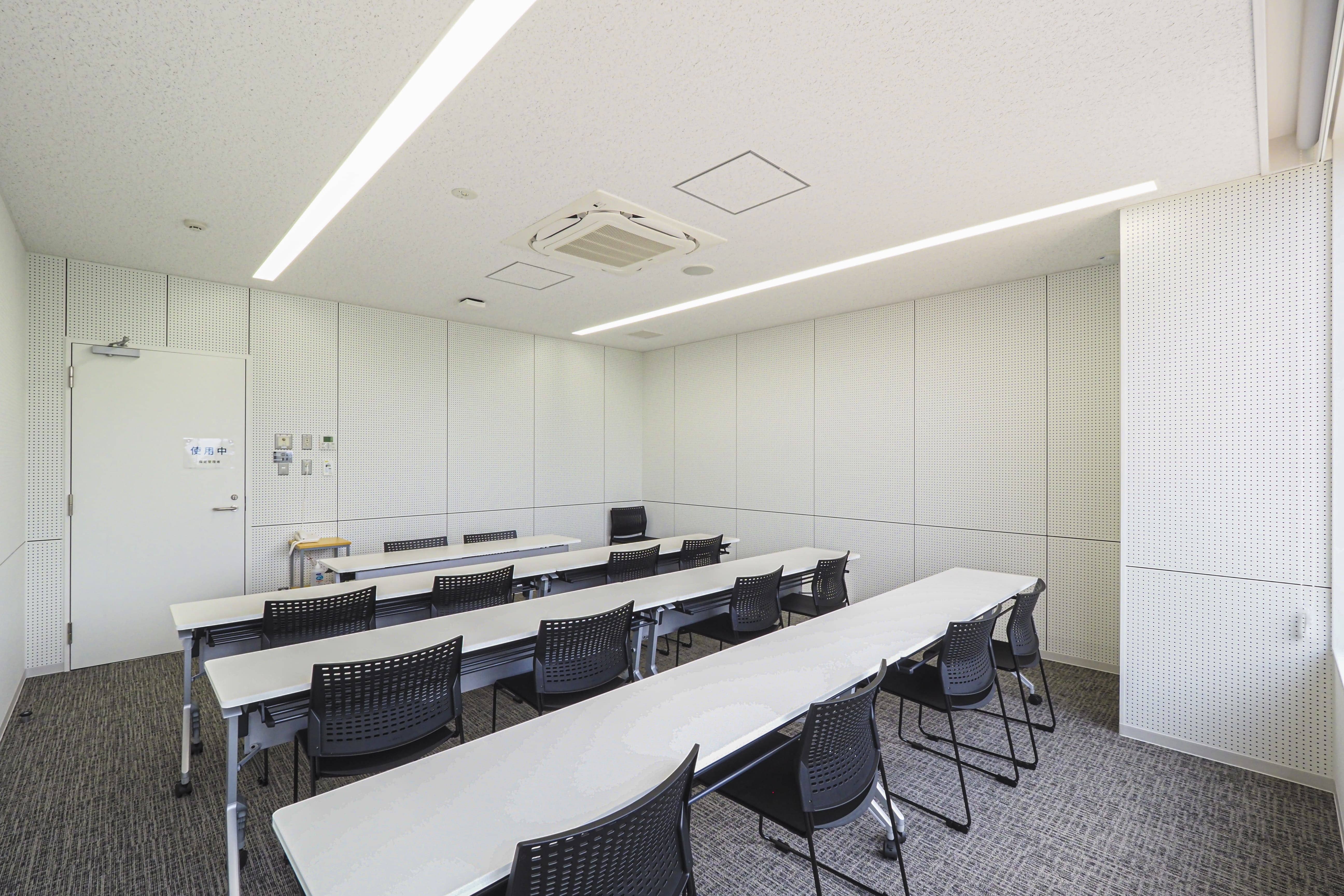 セミナールームFサムネイル3