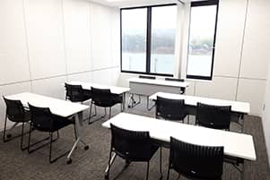 セミナールーム連結D+E