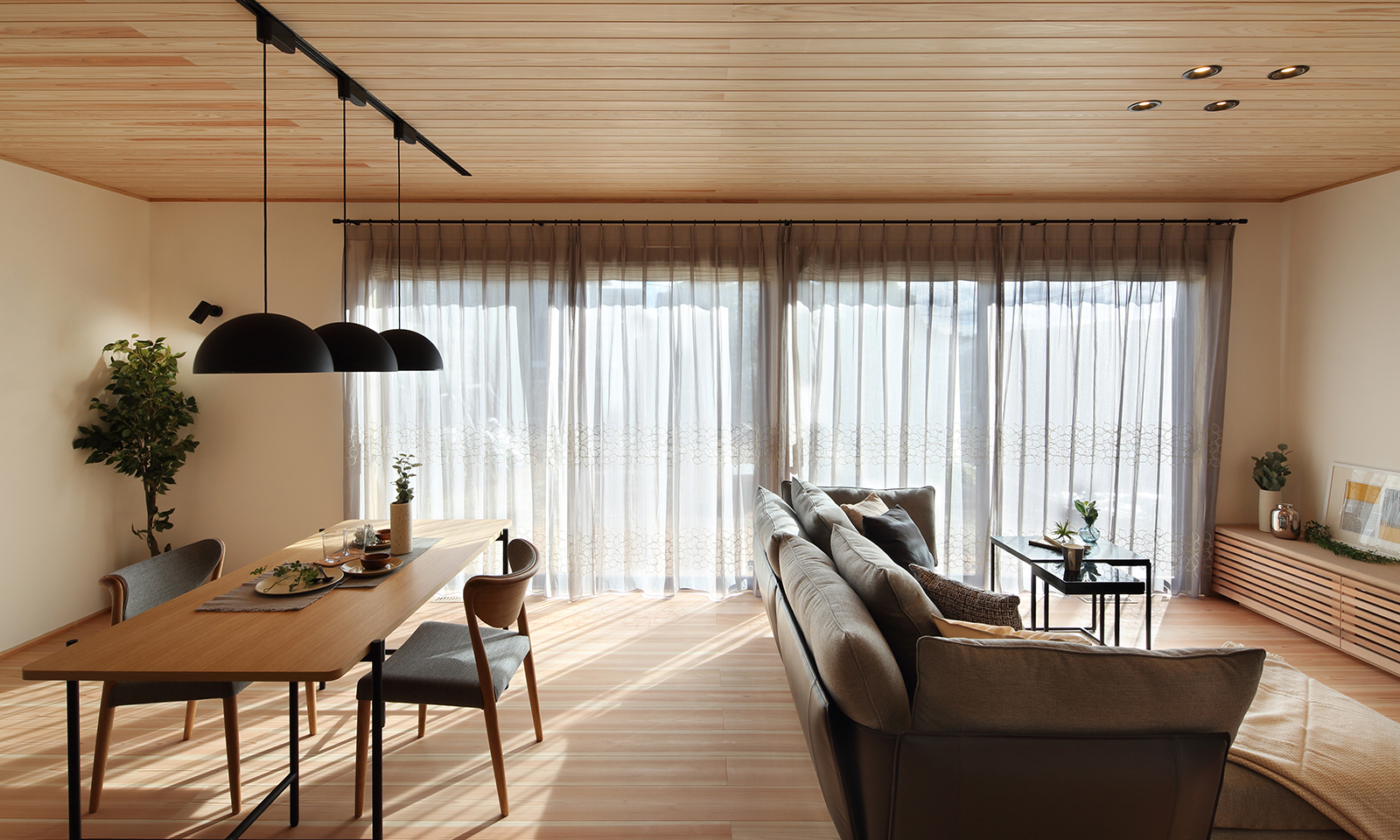 家づくりの流れ 引き渡し・アフターメンテナンス