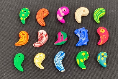 粘土勾玉作り