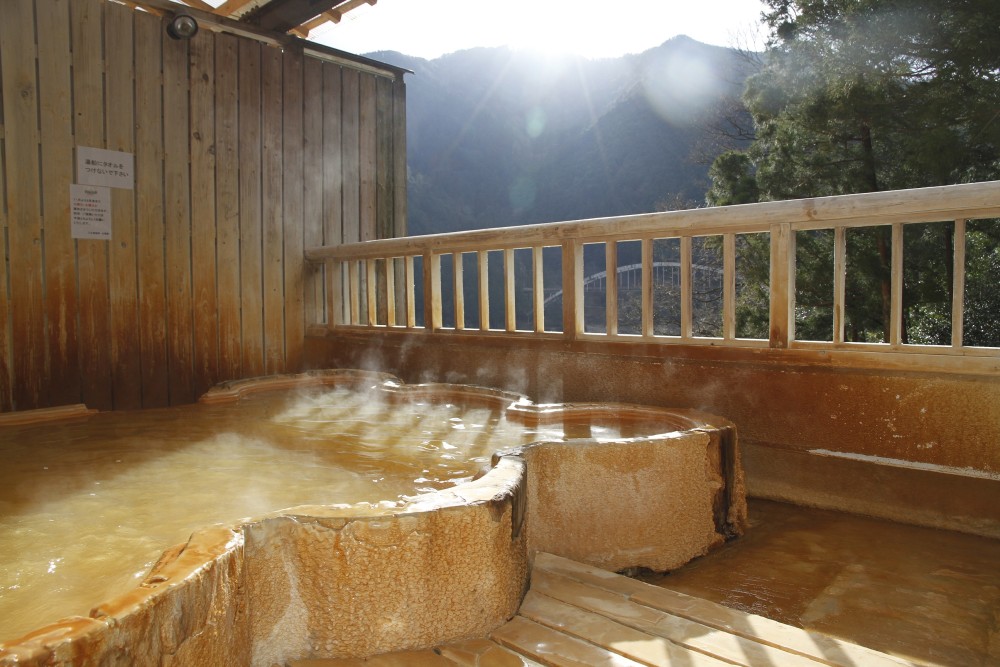 山鳩湯