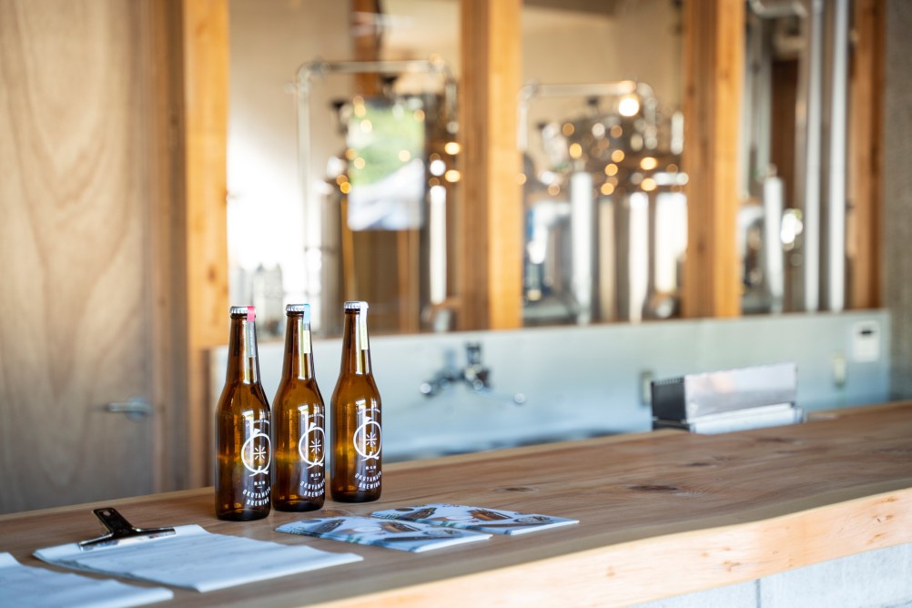 THERAPYNIA TAP ROOM