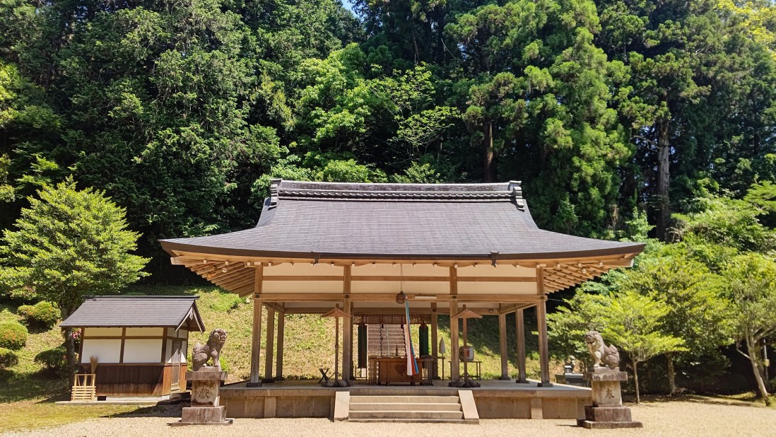 八咫烏神社