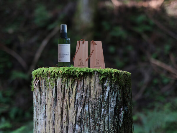 奈良の木 プロダクト 吉野ひのきのハーバルウォーターとロングブロックセット