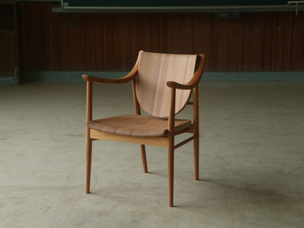 奈良の木 プロダクト Armchair