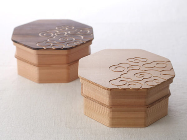 奈良の木 プロダクト 八角二段お弁当箱(大)雲紋柄