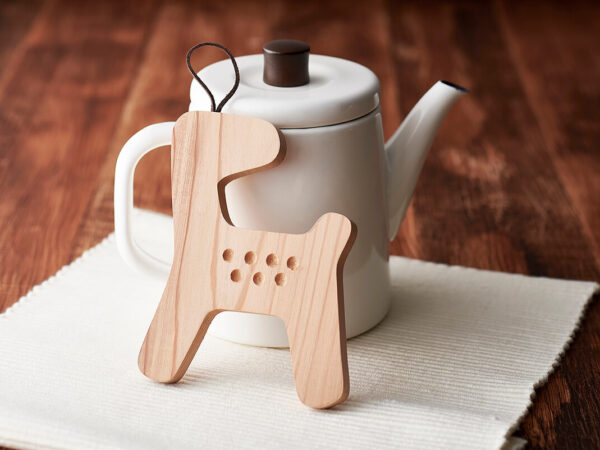 奈良の木 プロダクト 吉野杉こげ鹿鍋敷き